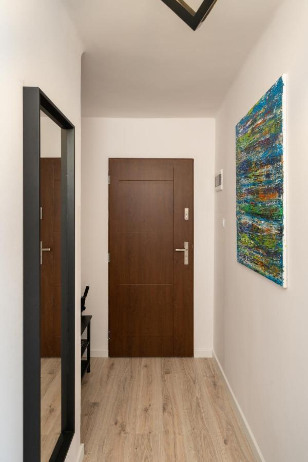 Staymoovers - Ladne Mieszkanie W Poblizu Energylandii - Parking Zator Kültér fotó
